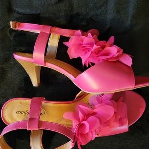 NEW Comfortview Floral Fuschia Dress Sandals Size 12ww